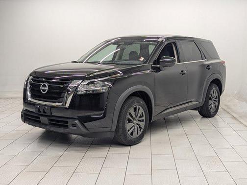 2022 Nissan Pathfinder S 4WD