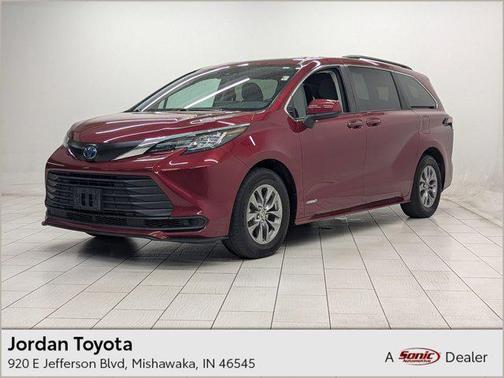 2021 Toyota Sienna LE