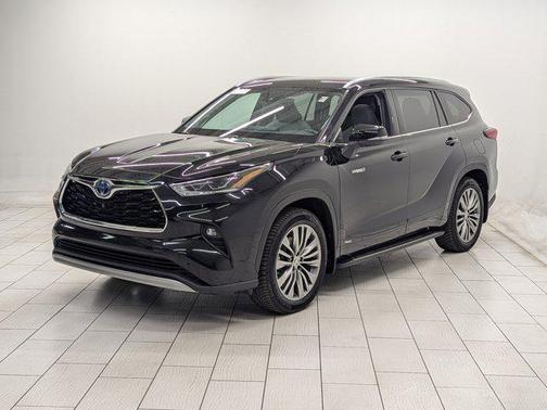 2021 Toyota Highlander Hybrid Platinum