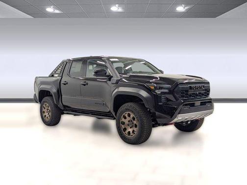 2025 Toyota Tacoma Hybrid Trailhunter