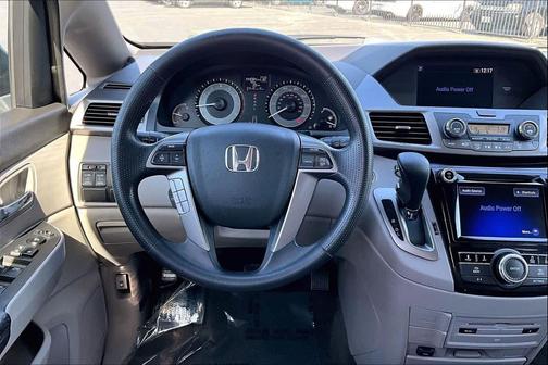 Modern Steel Metallic 2016 Honda Odyssey SE