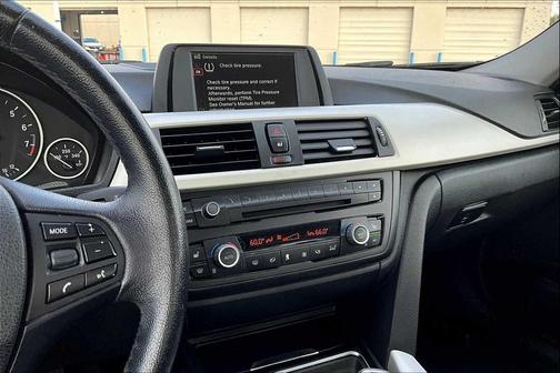 2013 BMW 320 i