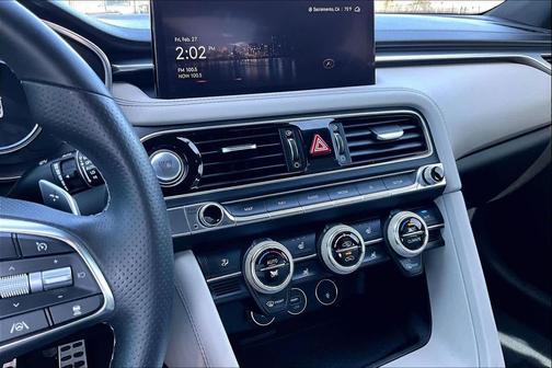 2023 Genesis G70 2.0T RWD