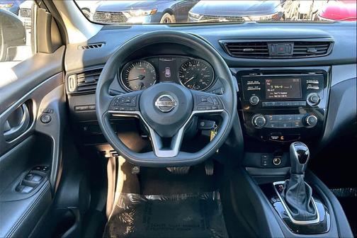 2017 Nissan Rogue Sport S