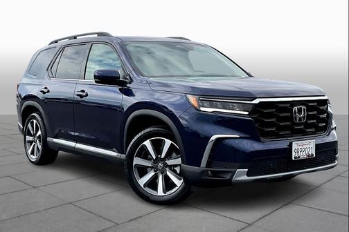 2025 Honda Pilot Touring 8-Passenger