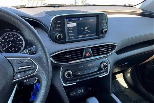 2019 Hyundai SANTA FE SE 2.4