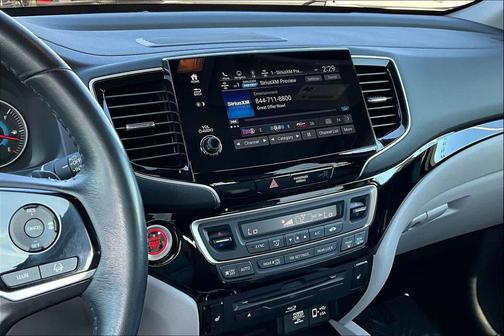 2020 Honda Pilot Touring 8-Passenger