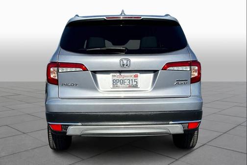 2020 Honda Pilot Touring 8-Passenger