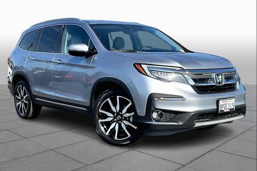2020 Honda Pilot Touring 8-Passenger