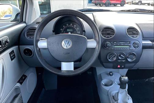 2003 Volkswagen New Beetle GL