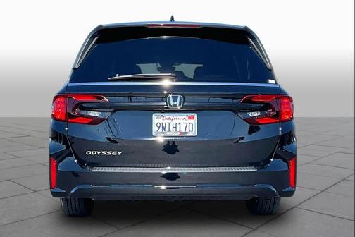 Crystal Black Pearl 2026 Honda Odyssey EX-L