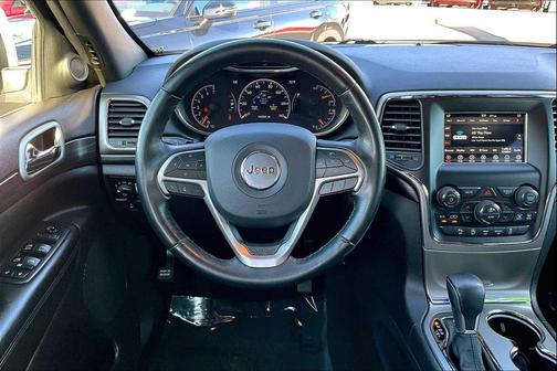 2019 Jeep Grand Cherokee Laredo