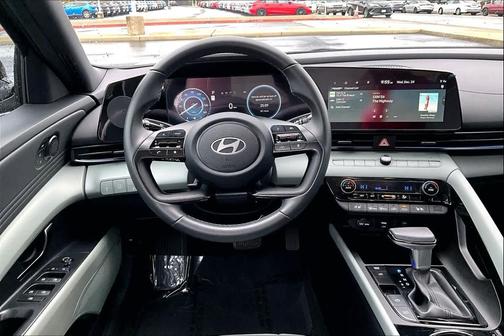 2025 Hyundai ELANTRA HEV Limited