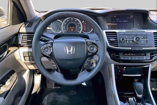 Lunar Silver Metallic 2016 Honda Accord LX