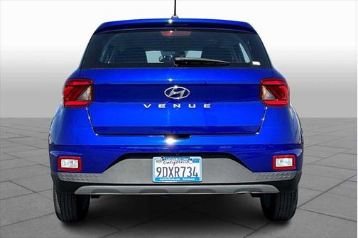 2023 Hyundai VENUE SE