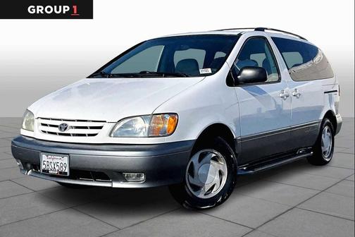 2003 Toyota Sienna XLE