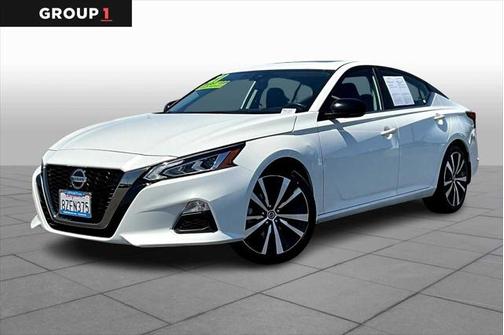 2021 Nissan Altima SR FWD