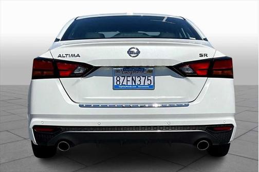 2021 Nissan Altima SR FWD