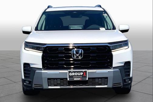 Platinum White Pearl 2026 Honda Pilot Touring 8-Passenger