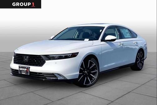 Platinum White Pearl 2026 Honda Accord Hybrid Touring
