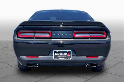 Pitch Black Clearcoat 2020 Dodge Challenger SXT
