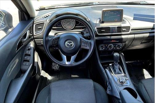 2016 Mazda Mazda3 i Sport