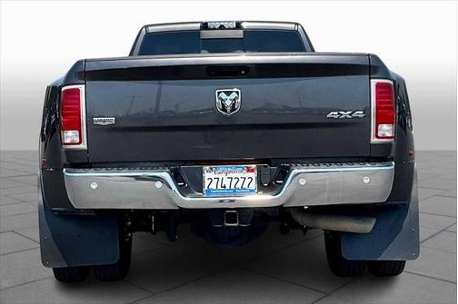 2018 RAM 3500 Laramie Crew Cab 4x4 8' Box