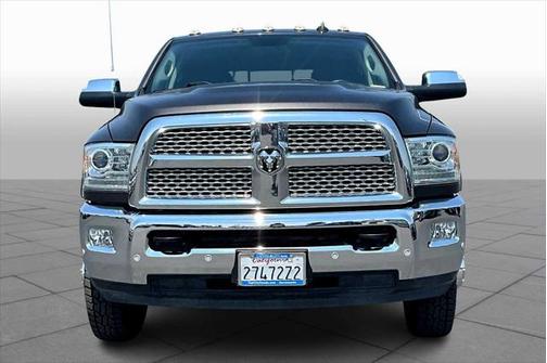 2018 RAM 3500 Laramie Crew Cab 4x4 8' Box