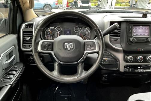 2020 RAM 2500 Big Horn Crew Cab 4x4 6'4' Box