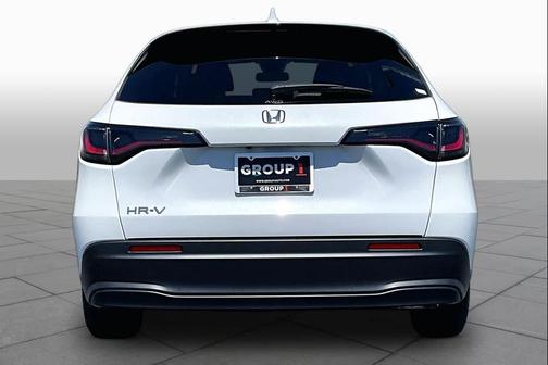 Platinum White Pearl 2027 Honda HR-V LX