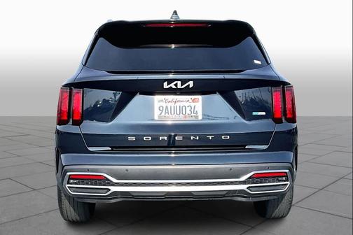 2022 Kia Sorento Hybrid S