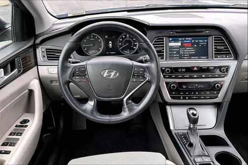 2017 Hyundai SONATA Limited