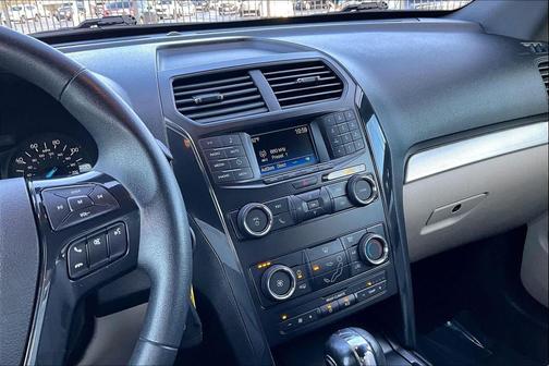 2018 Ford Explorer Base