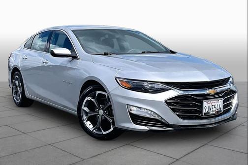 Silver Ice Metallic 2021 Chevrolet Malibu FWD LT