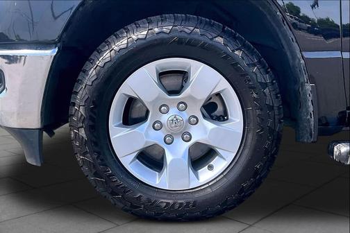 Diamond Black Crystal Pearlcoat 2022 RAM 1500 Big Horn/Lone Star