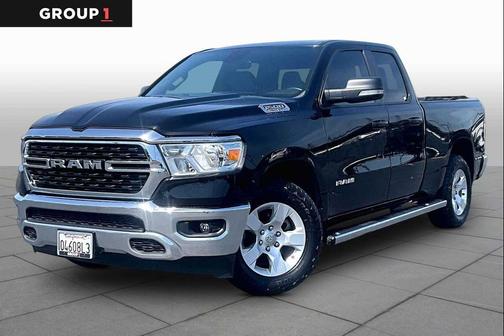 Diamond Black Crystal Pearlcoat 2022 RAM 1500 Big Horn/Lone Star