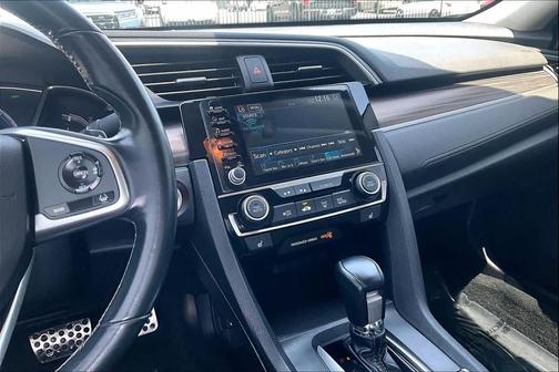 Modern Steel Metallic 2019 Honda Civic Touring