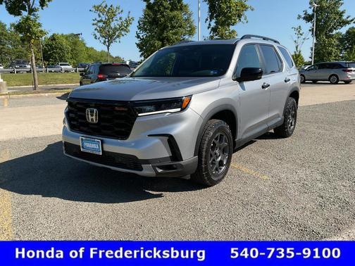 Lunar Silver Metallic 2025 Honda Pilot