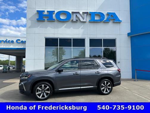 Modern Steel Metallic 2025 Honda Pilot