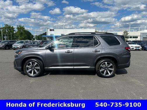 Modern Steel Metallic 2025 Honda Pilot