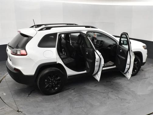 2023 Jeep Cherokee Latitude Lux