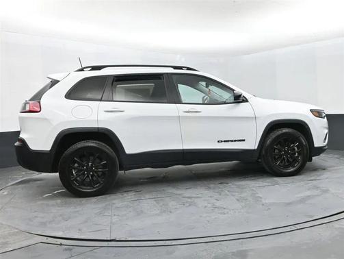 2023 Jeep Cherokee Latitude Lux