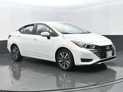 2024 Nissan Versa 1.6 SV