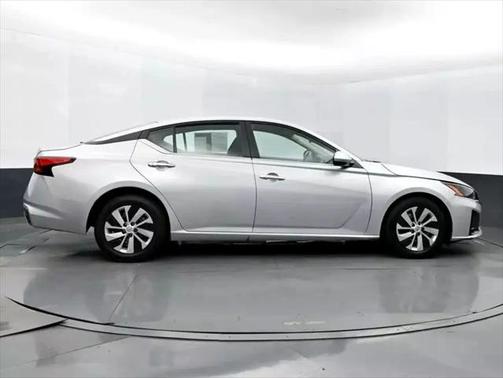 2023 Nissan Altima S FWD