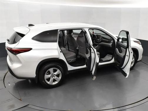 2023 Toyota Highlander Others