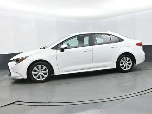 Ice Cap 2025 Toyota Corolla LE