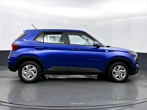 2024 Hyundai VENUE SE