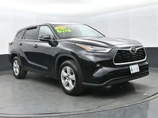 2025 Toyota Highlander XLE