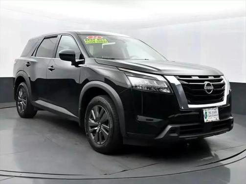 2024 Nissan Pathfinder S 4WD