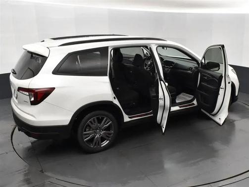 2022 Honda Pilot 2WD Sport